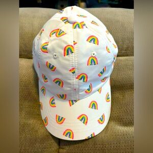 Lilly Pulitzer Runaround Hat- worn once for an hour and in perfect condition